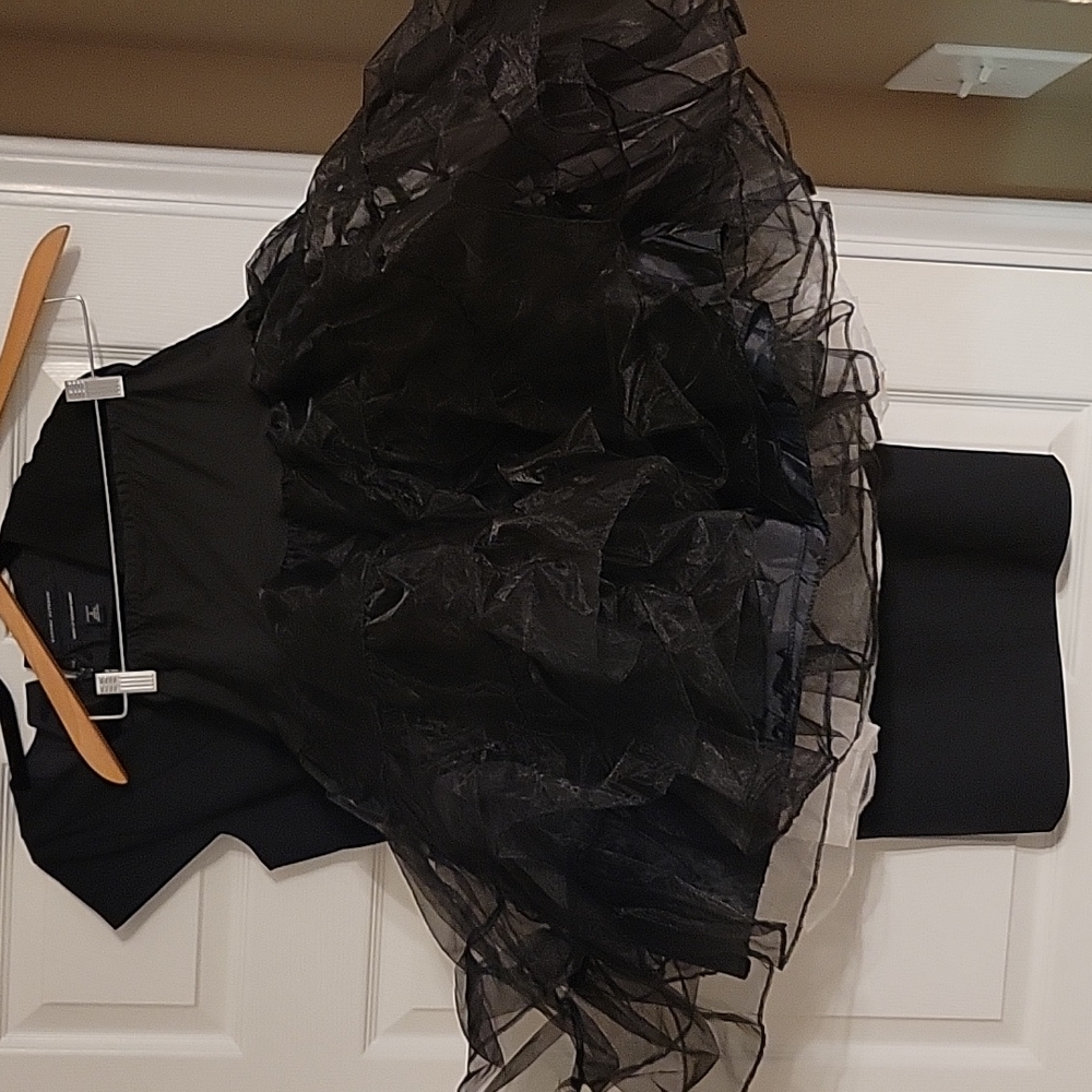 Tool To Add Volume To Dresses - image 2